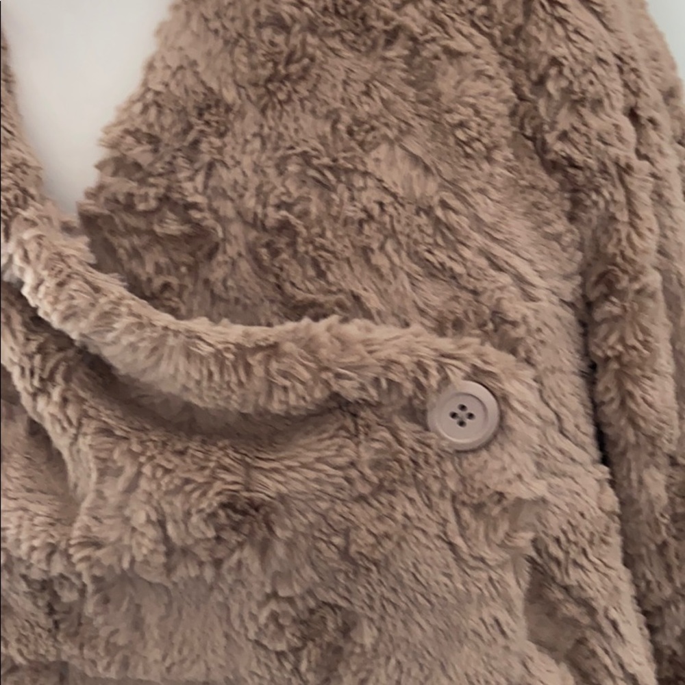 Coat - Picture 2 of 4